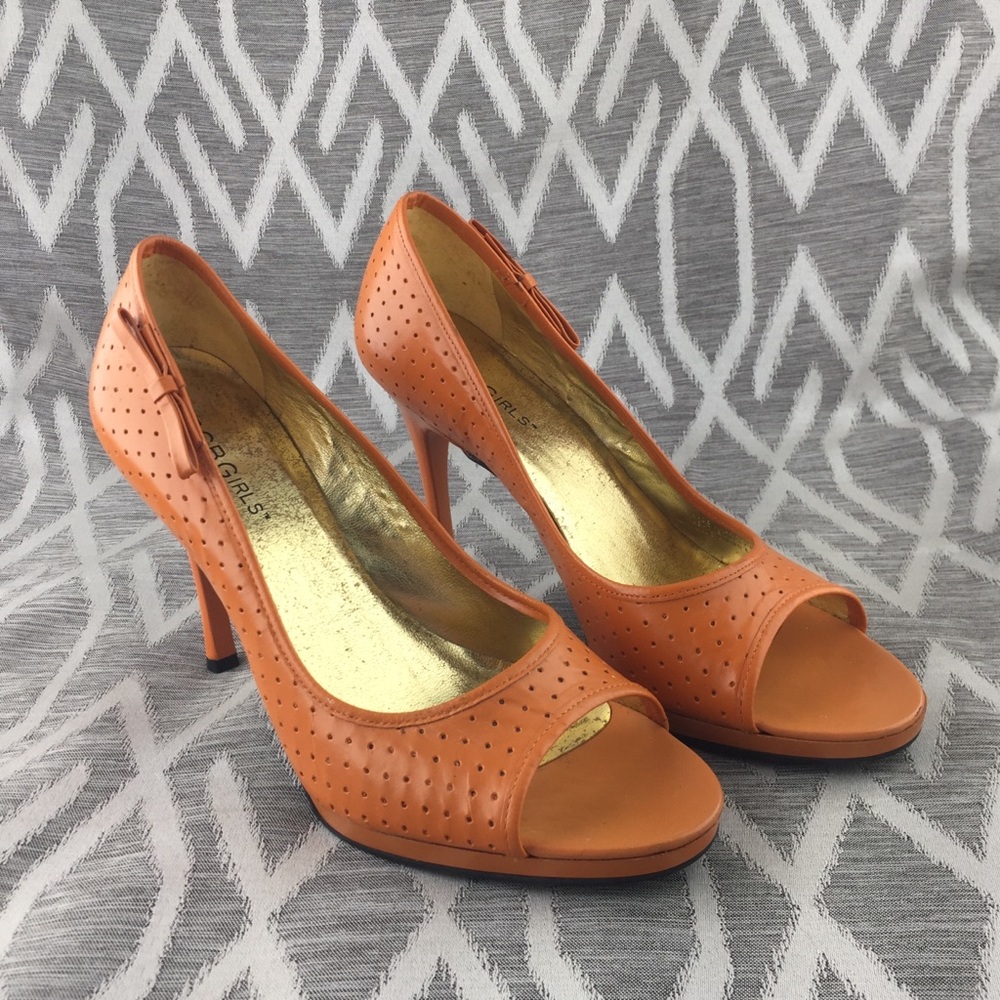 BCBG Girls Peep Toe Pumps Orange Tangerine Pumpkin Size: 6.5